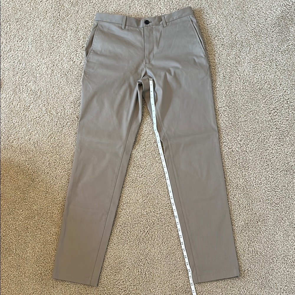 Theory Men's Chinos in Taupe